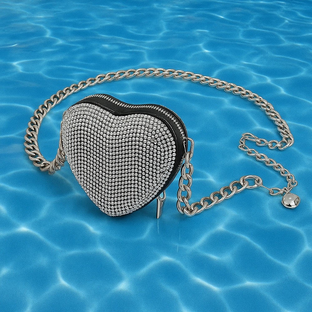 Chain Heart Shape Belt Bag - Picture 2 of 5